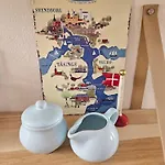 B Med Dejlig Privat Gardhave Pa Thuro Kaeledyr Er Ikke Gratis Og Skal Tilfojes Svendborg