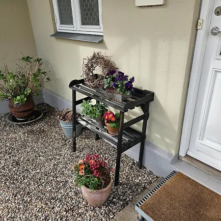 B Med Dejlig Privat Gardhave Pa Thuro *