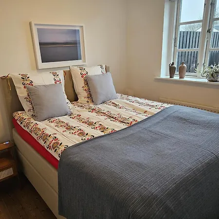 Appartamento B Med Dejlig Privat Gardhave Pa Thuro Kaeledyr Er Ikke Gratis Og Skal Tilfojes