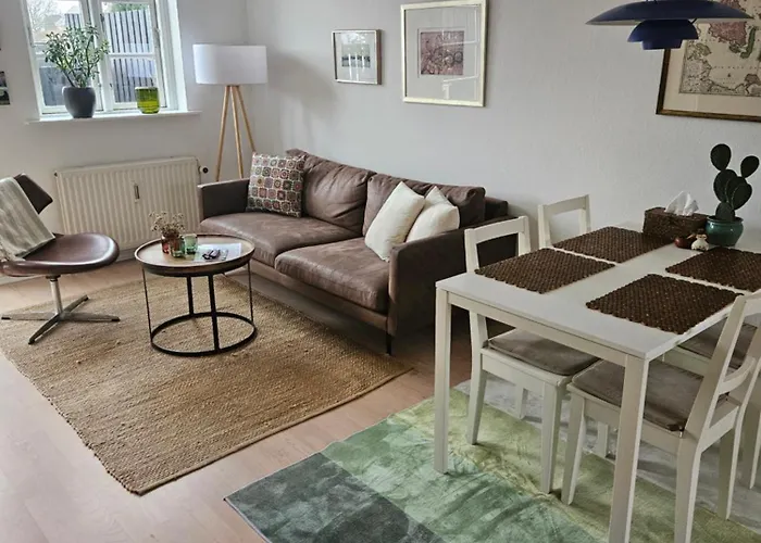 Lejlighed B Med Dejlig Privat Gårdhave På Thurø Kæledyr Er Ikke Gratis Og Skal Tilføjes Svendborg